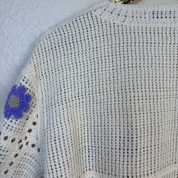 SO • Floral Crochet Sweater - Picture 12 of 13